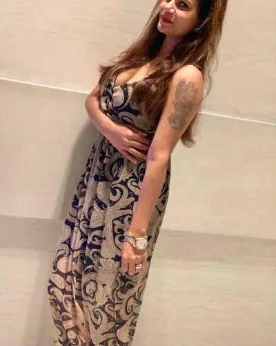 Ladnu Escort